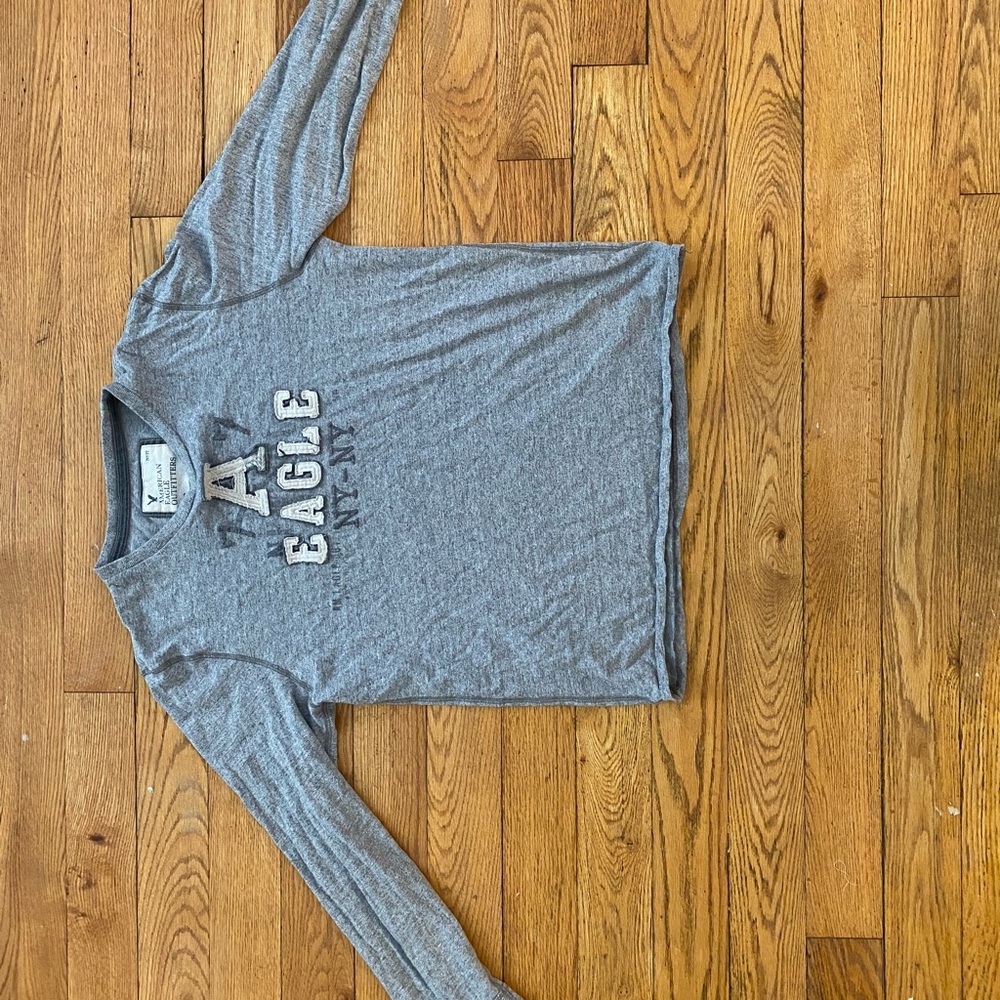 American Eagle Long Sleeve